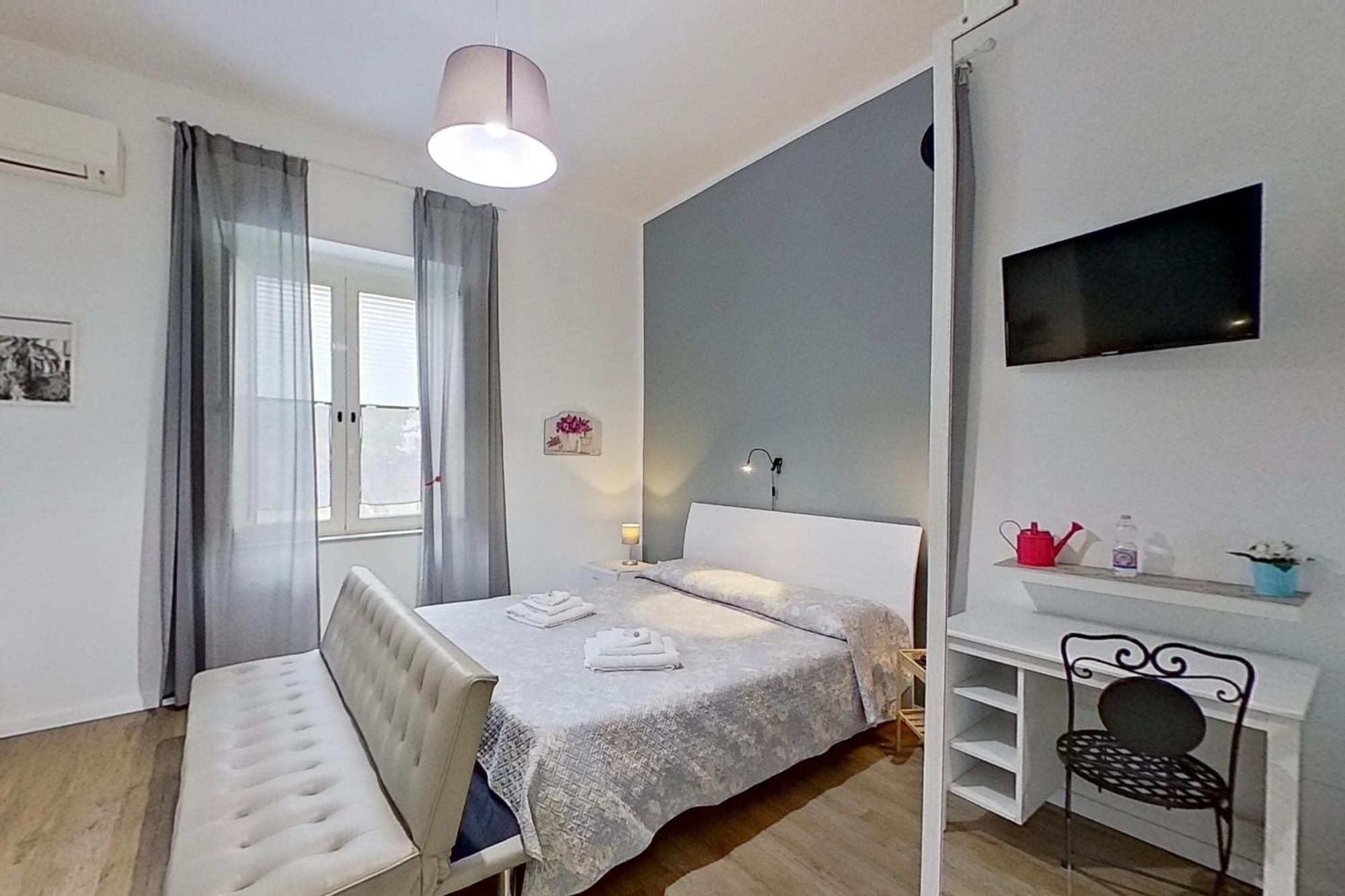 Il Giardino Di Vico Neve Bed & Breakfast Наполи Екстериор снимка