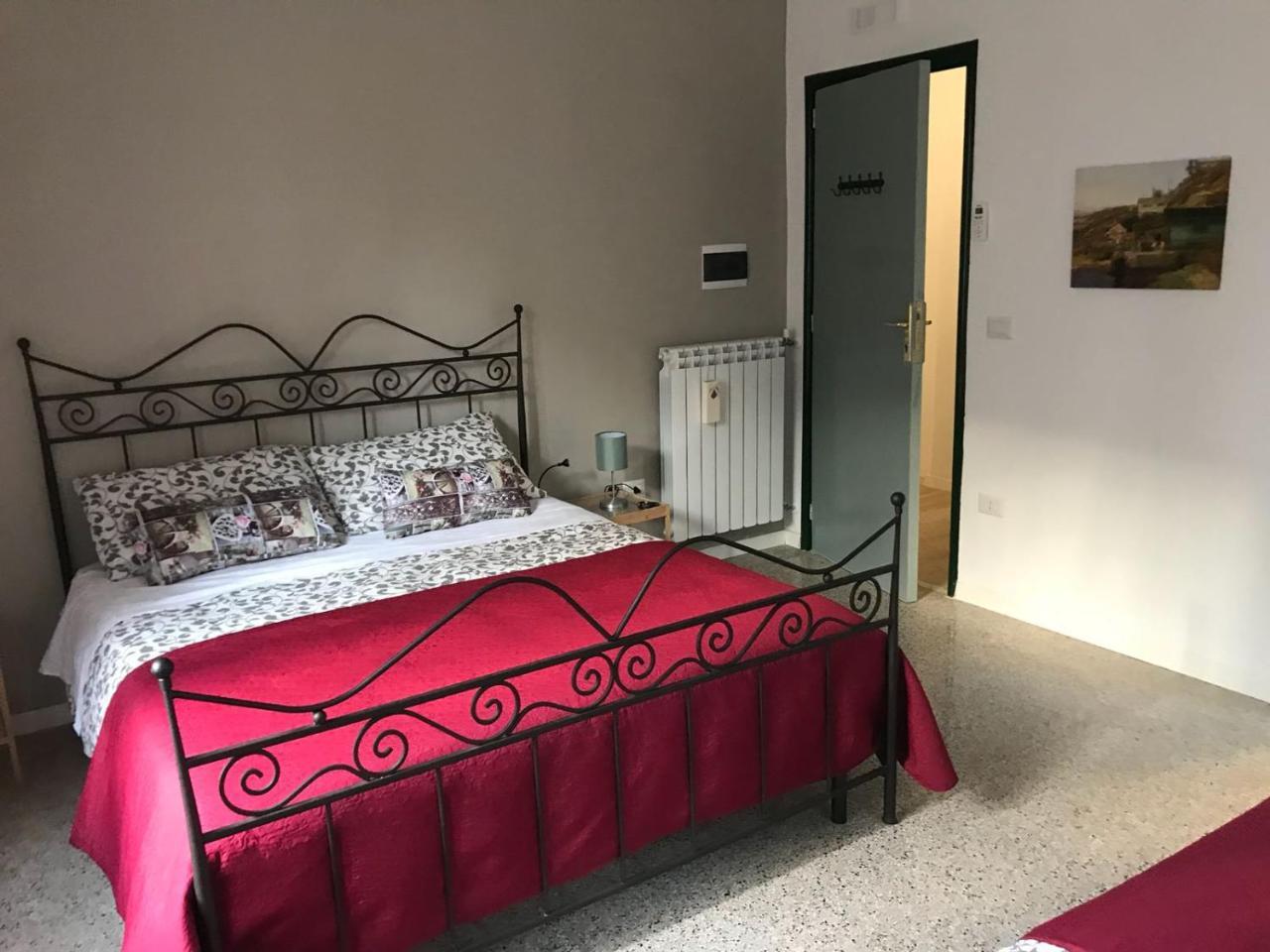 Il Giardino Di Vico Neve Bed & Breakfast Наполи Екстериор снимка