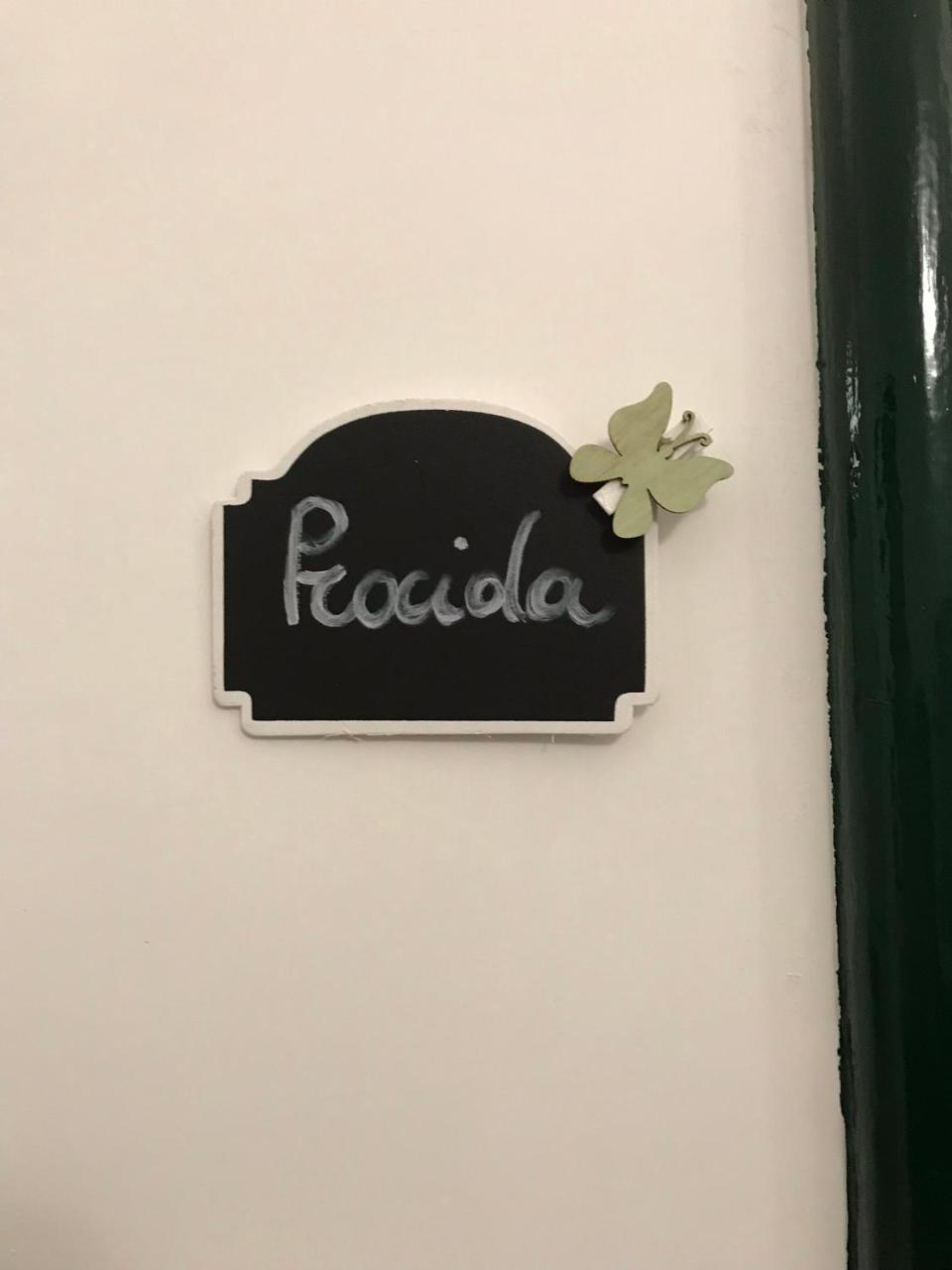 Il Giardino Di Vico Neve Bed & Breakfast Наполи Екстериор снимка