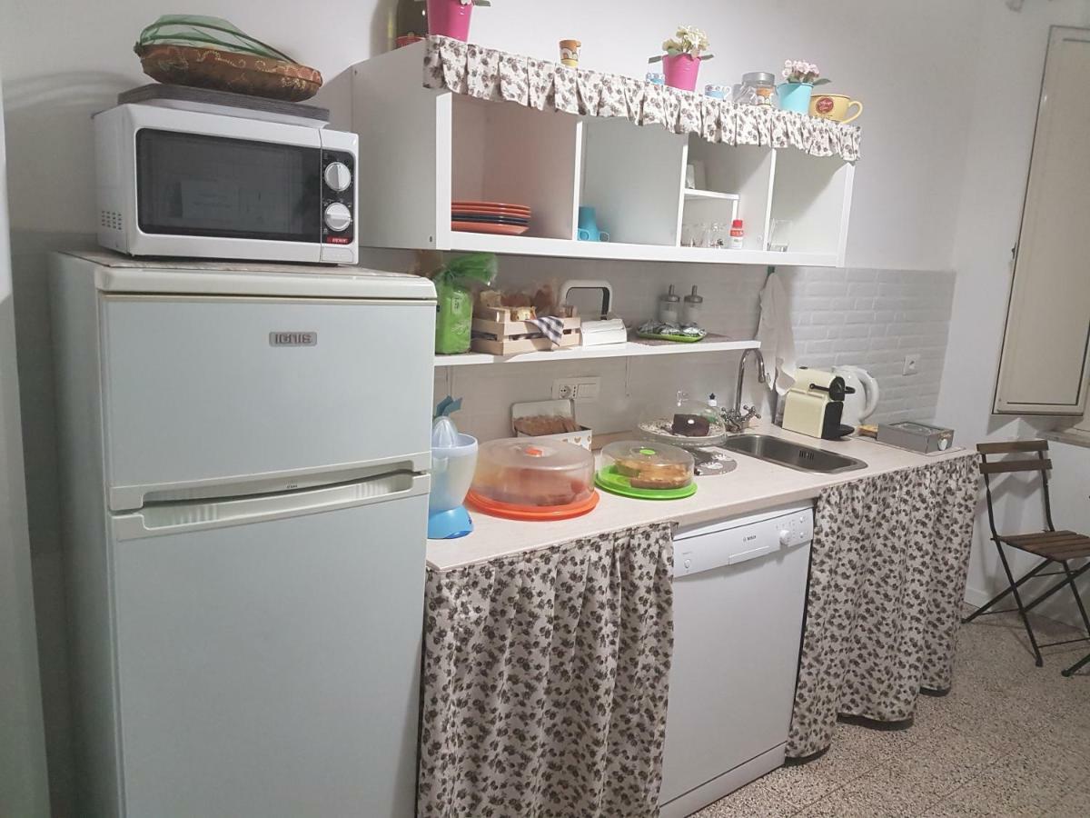 Il Giardino Di Vico Neve Bed & Breakfast Наполи Екстериор снимка