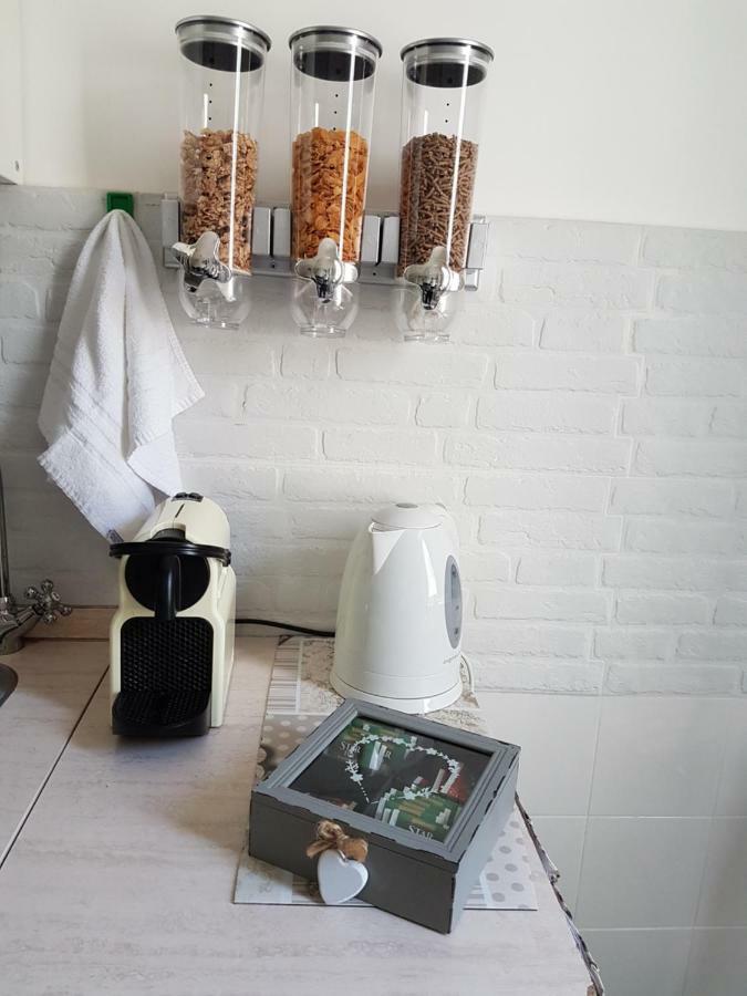Il Giardino Di Vico Neve Bed & Breakfast Наполи Екстериор снимка